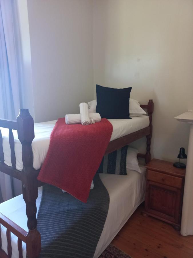 Dreamers Guesthouse - No Loadshedding King William's Town Exterior photo