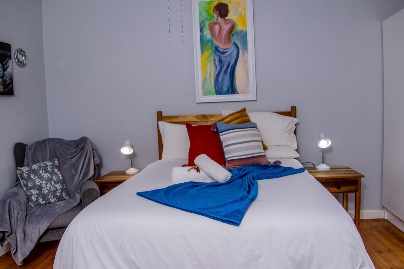 Dreamers Guesthouse - No Loadshedding King William's Town Exterior photo